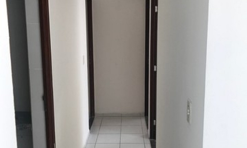 03 Quartos, Suíte - ...
