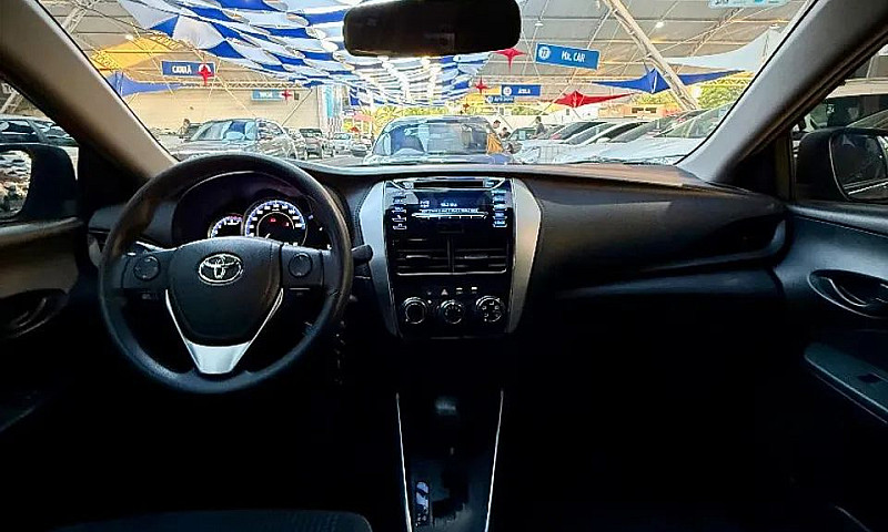 Toyota Yaris Xl Live...