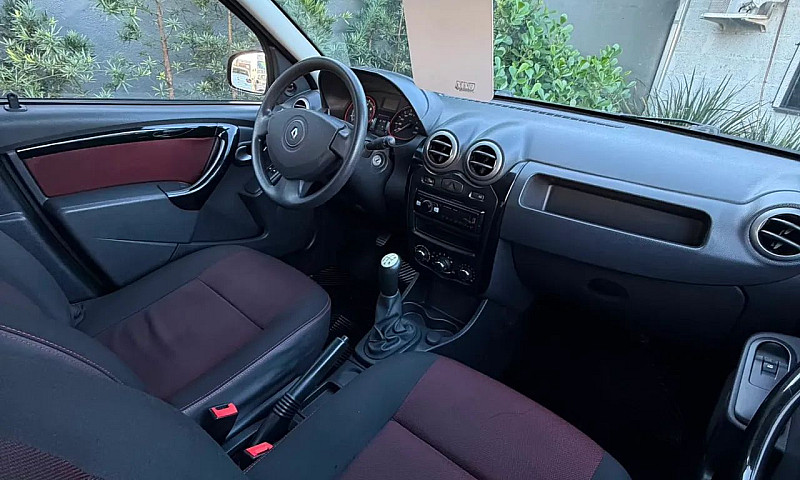 Renault Sandero Step...