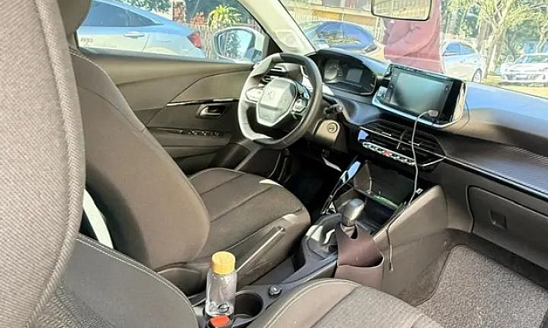 Peugeot 208 Active 1...
