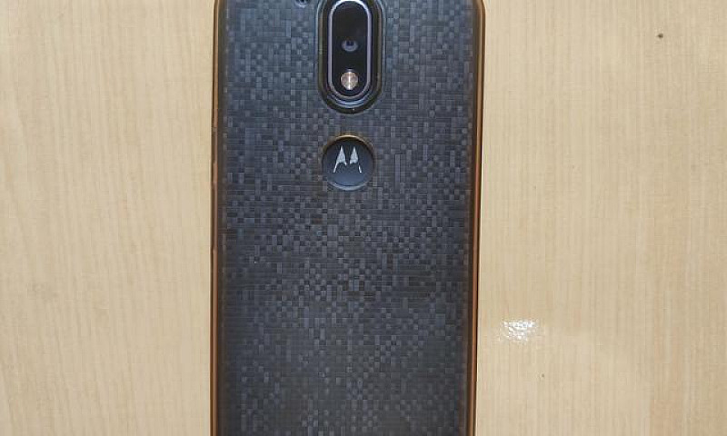 Celular Motorola G4...