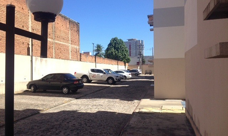 03 Quartos, Suíte - ...