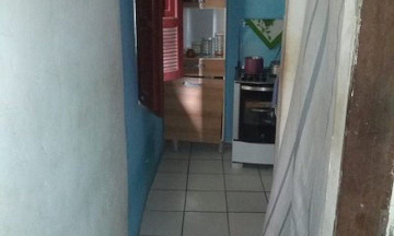 Vende- Se 2 Casas...