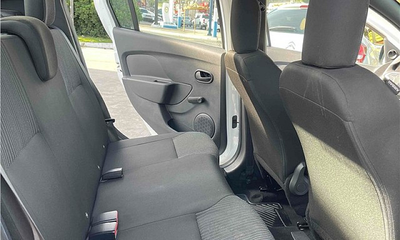 Renault Logan 2021 1...