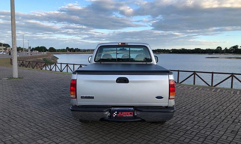 Ford F250 Cs Xlt 3.9...