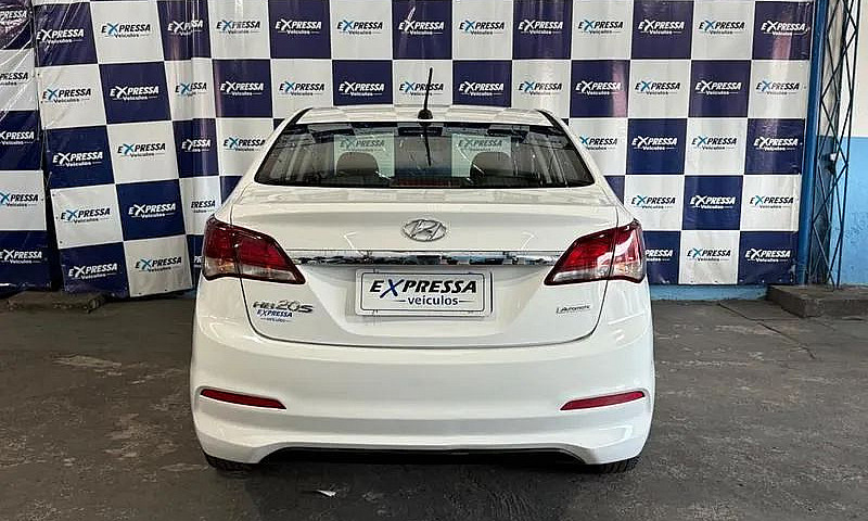 Hyundai Hyundahb20S ...