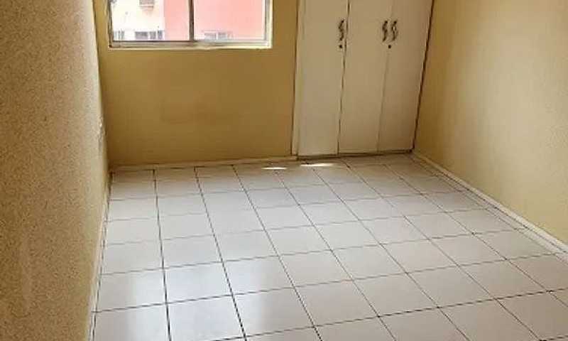 Apt 020, Condomínio ...