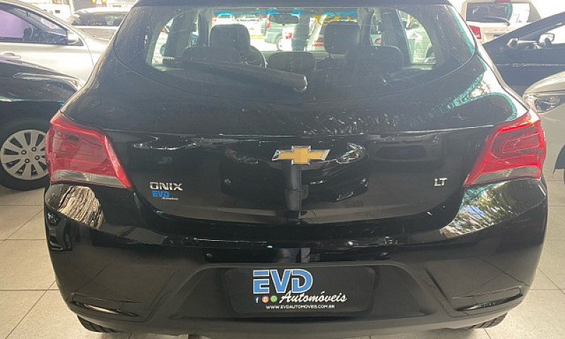 Chevrolet Onix Compl...