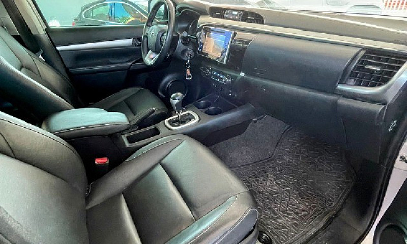 Hilux Srv 2017...