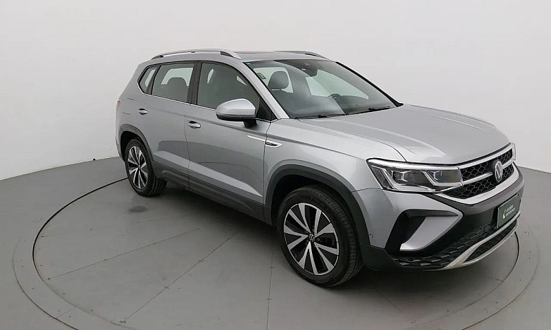 Volkswagen Taos 2023...