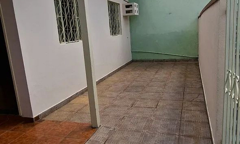 Aluga Se Uma Casa Pr...