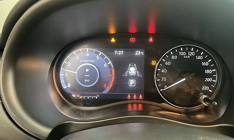 Nissan Kicks Exclusi...