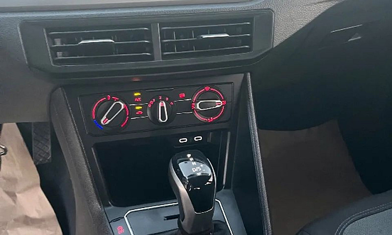 Volkswagen Nivus Com...