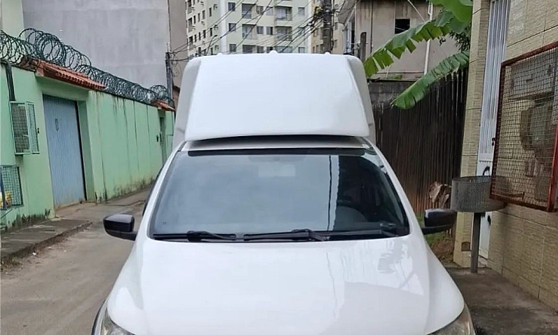 Volkswagen Saveiro 1...