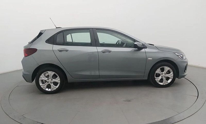 Chevrolet Onix Hatch...