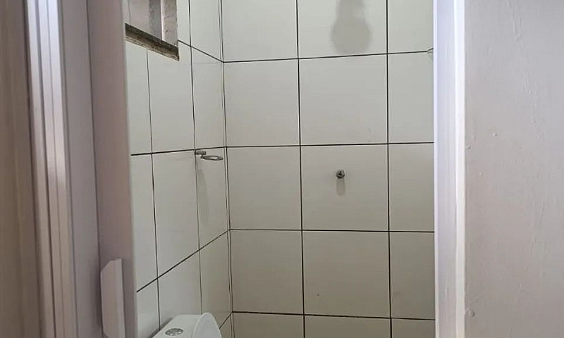 Casa Pequena Com Are...