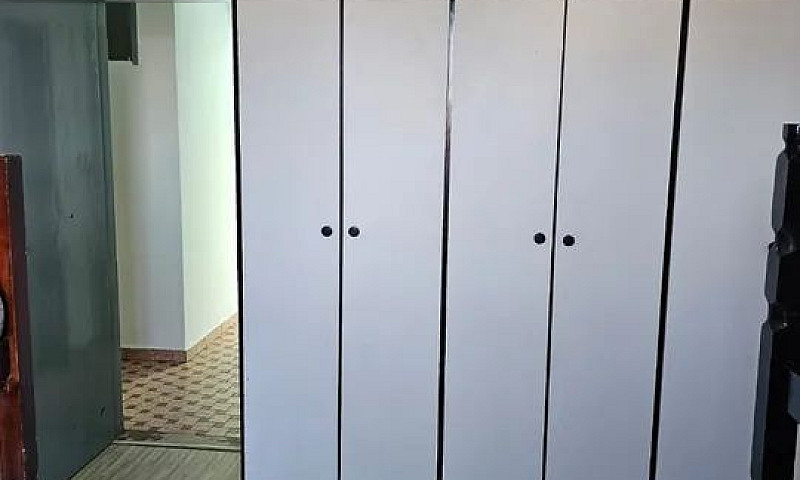 Quarto Para Mulheres...