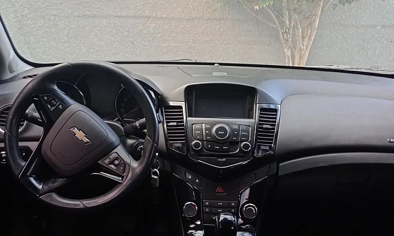 Chevrolet Cruze Hb S...