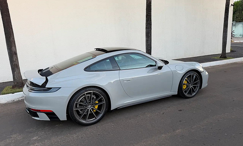 Porsche 911 Carrera ...