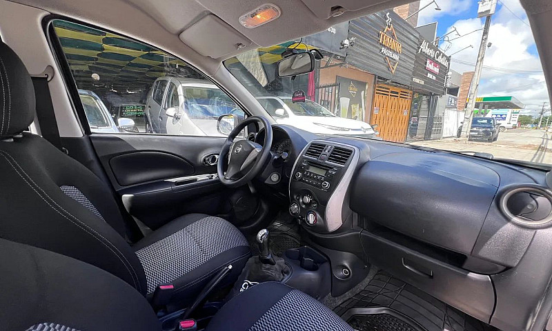 Nissan March Sv 1.0 ...