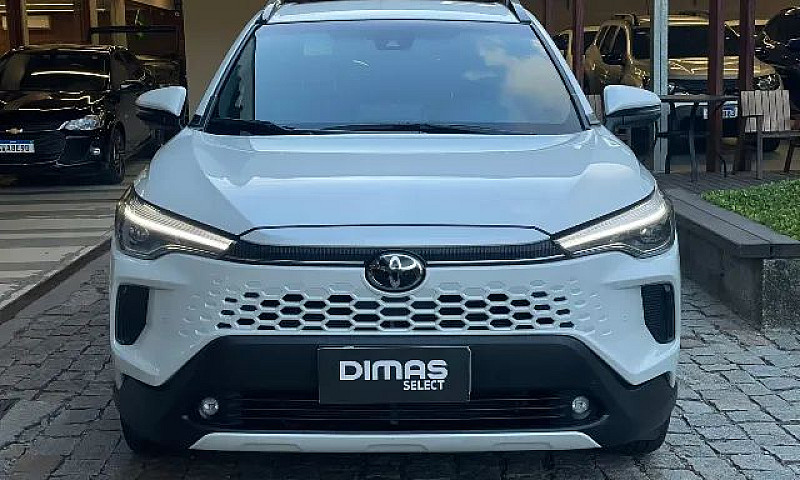 Toyota Corolla Cross...