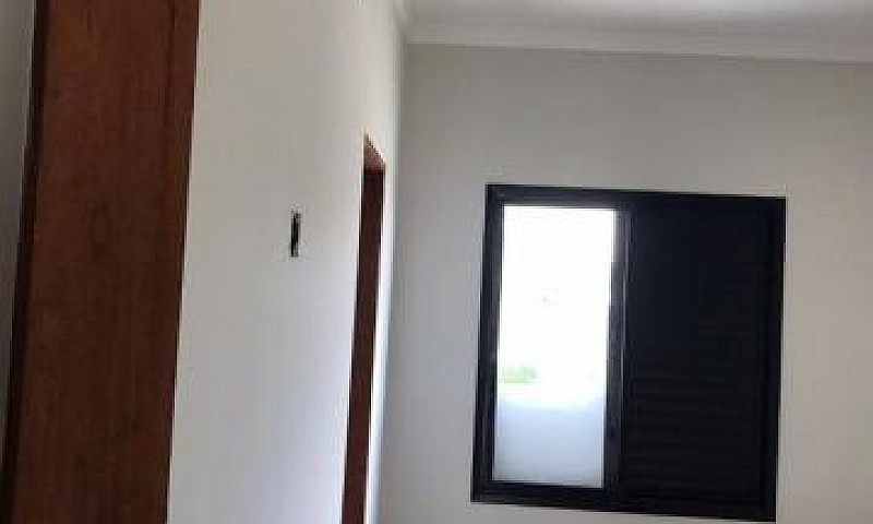 Casa À Venda Com 3 D...