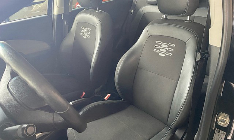 Chevrolet Onix Compl...