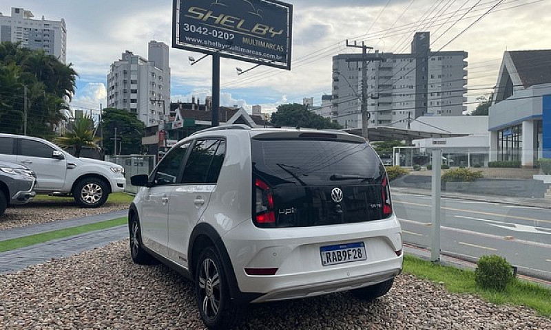 Volkswagen Up Xtreme...