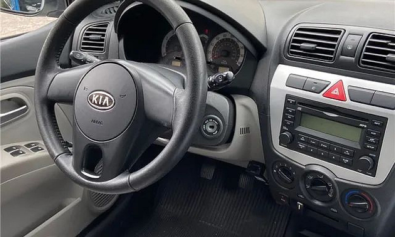 Kia Picanto 2011 1.0...
