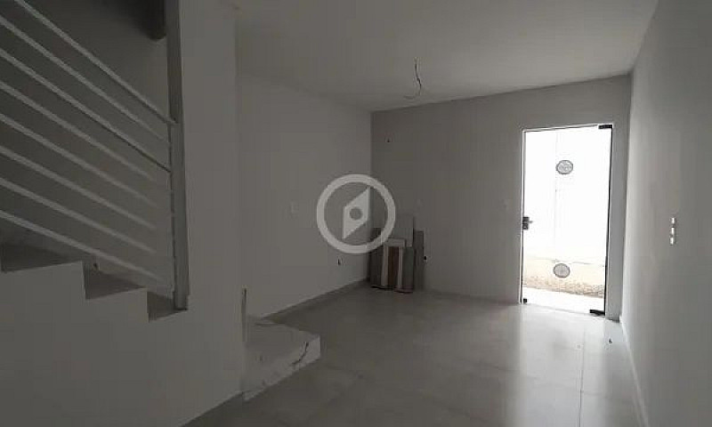 Casa À Venda No Bair...