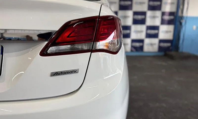 Hyundai Hyundahb20S ...