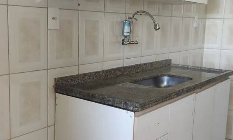Aluga-Se Apartamento...