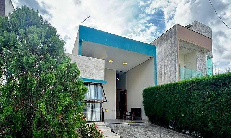 Casa Com 3 Dormitóri...