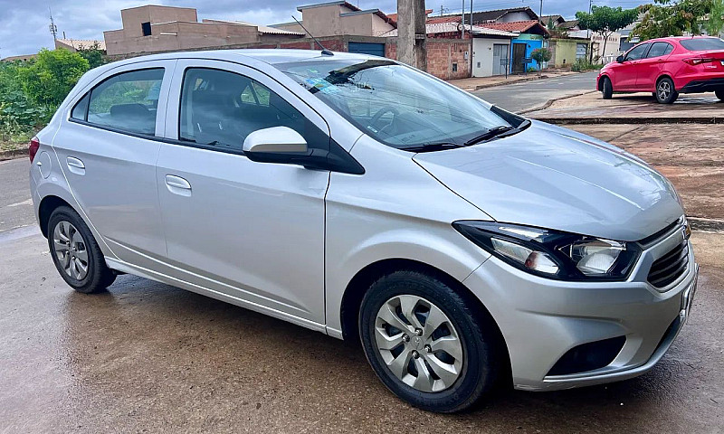 Chevrolet Onix Hatch...