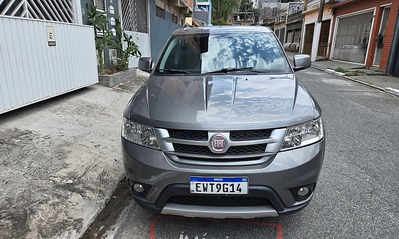 Fiat Freemont 2.4 16...