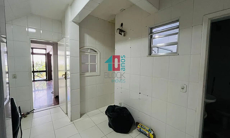 Alto | Casa De Condo...
