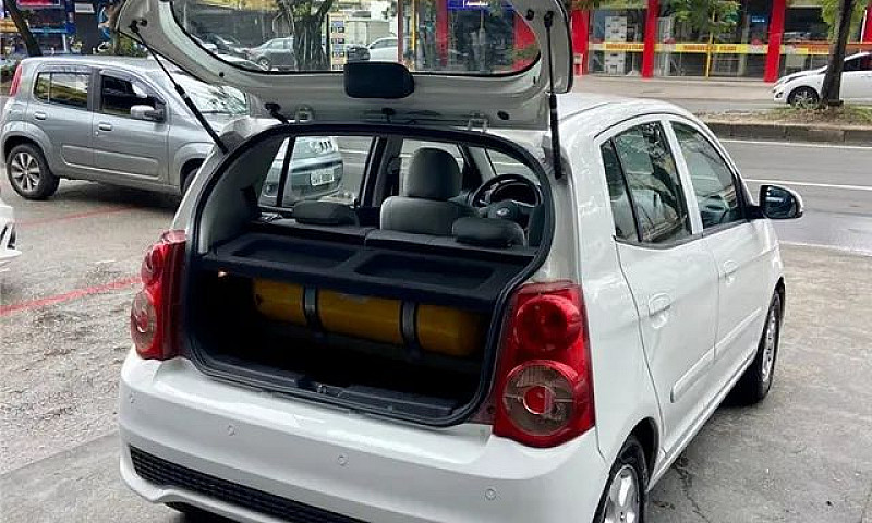 Kia Picanto 2011 1.0...