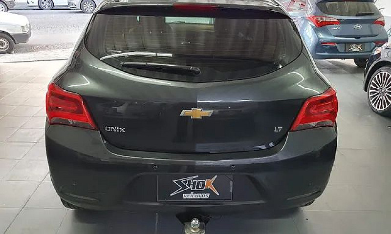 Chevrolet Onix Lt 1....