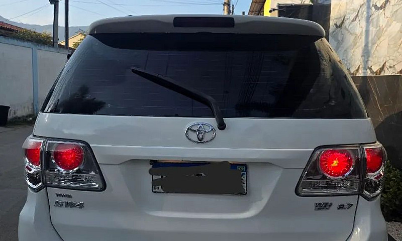 Toyota Hilux Sw4 ...