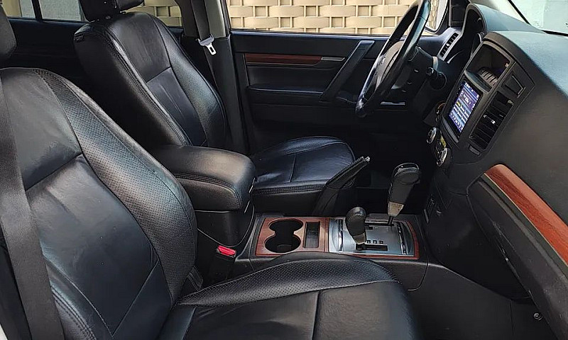 Pajero Full 2012...