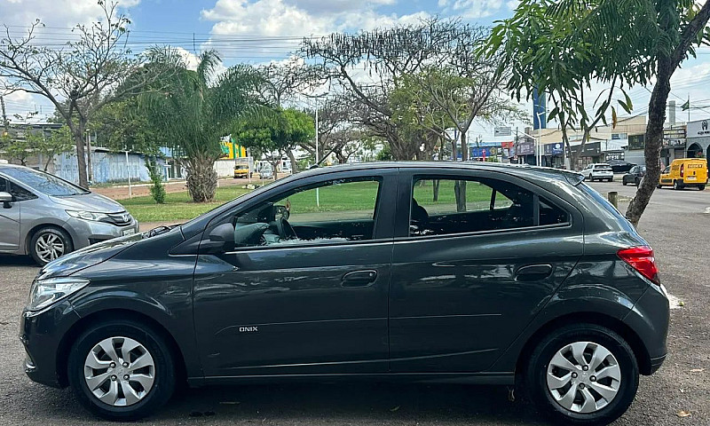 Chevrolet Onix Joy H...