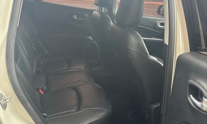 Jeep Compass Longitu...
