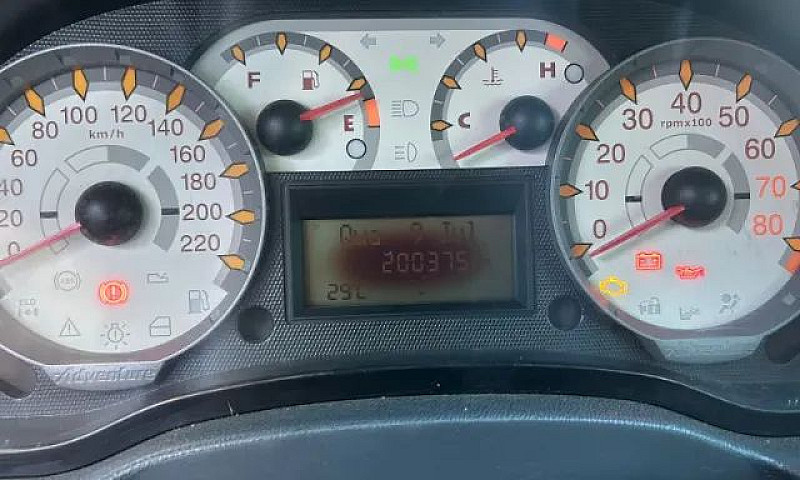 Fiat Strada Adventur...