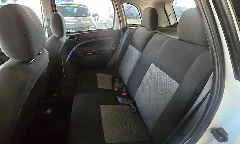 Ford Fiesta 1.0 8V F...