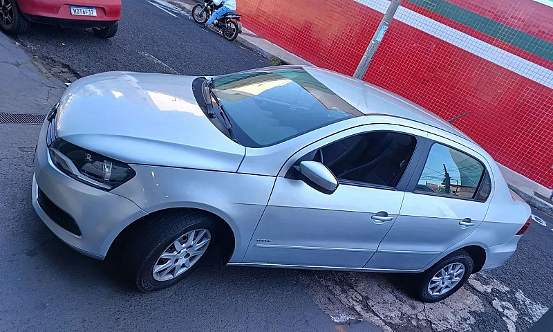 Volkswagen Voyage 1....