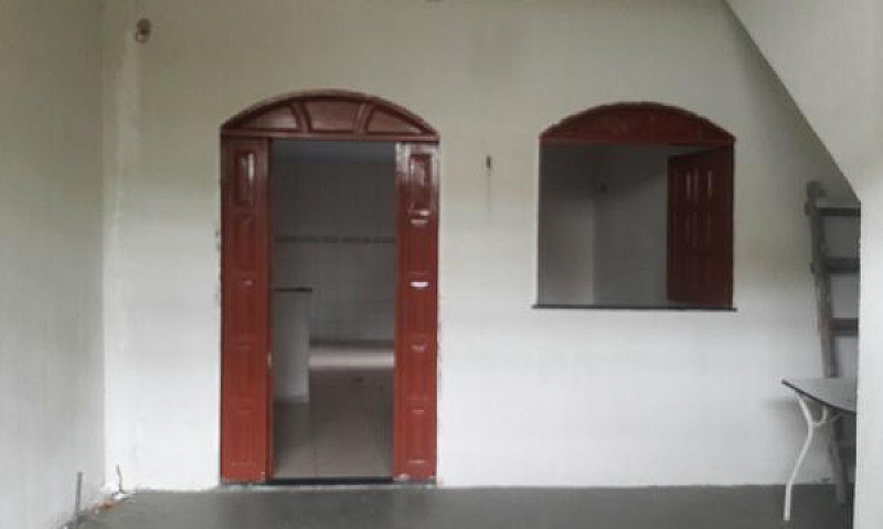 Aluga-Se Uma Casa...