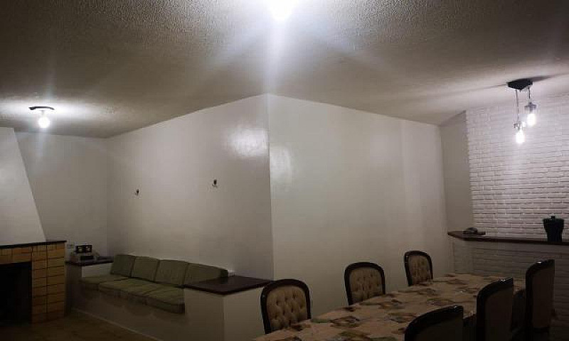 Casa A Venda Com Pis...