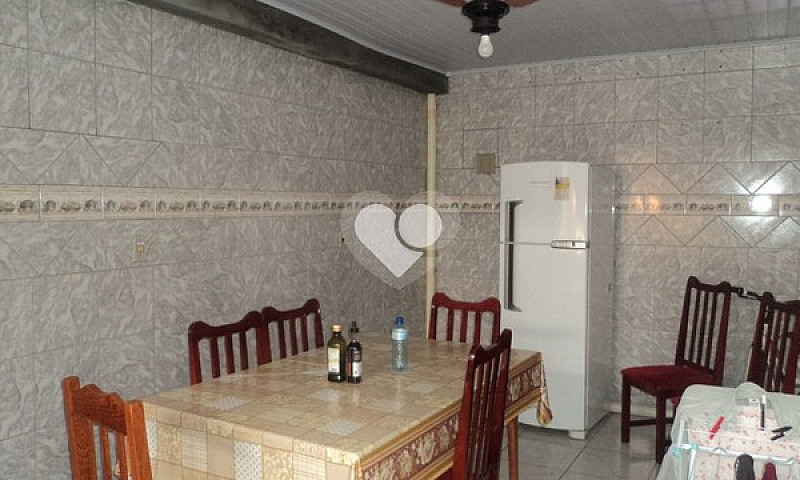 Canoas - Casa Padrão...