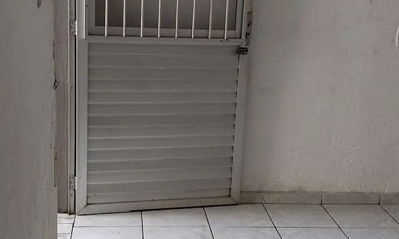 Aluga-Se Casa R$ 400...