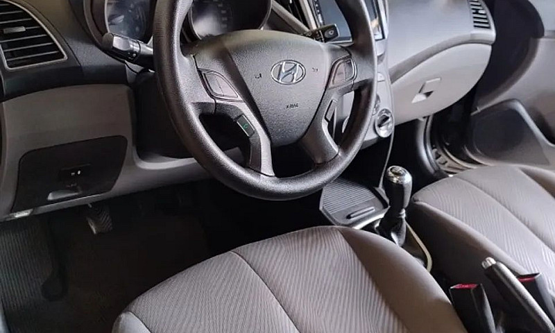 Hyundai Hb20S C.plus...